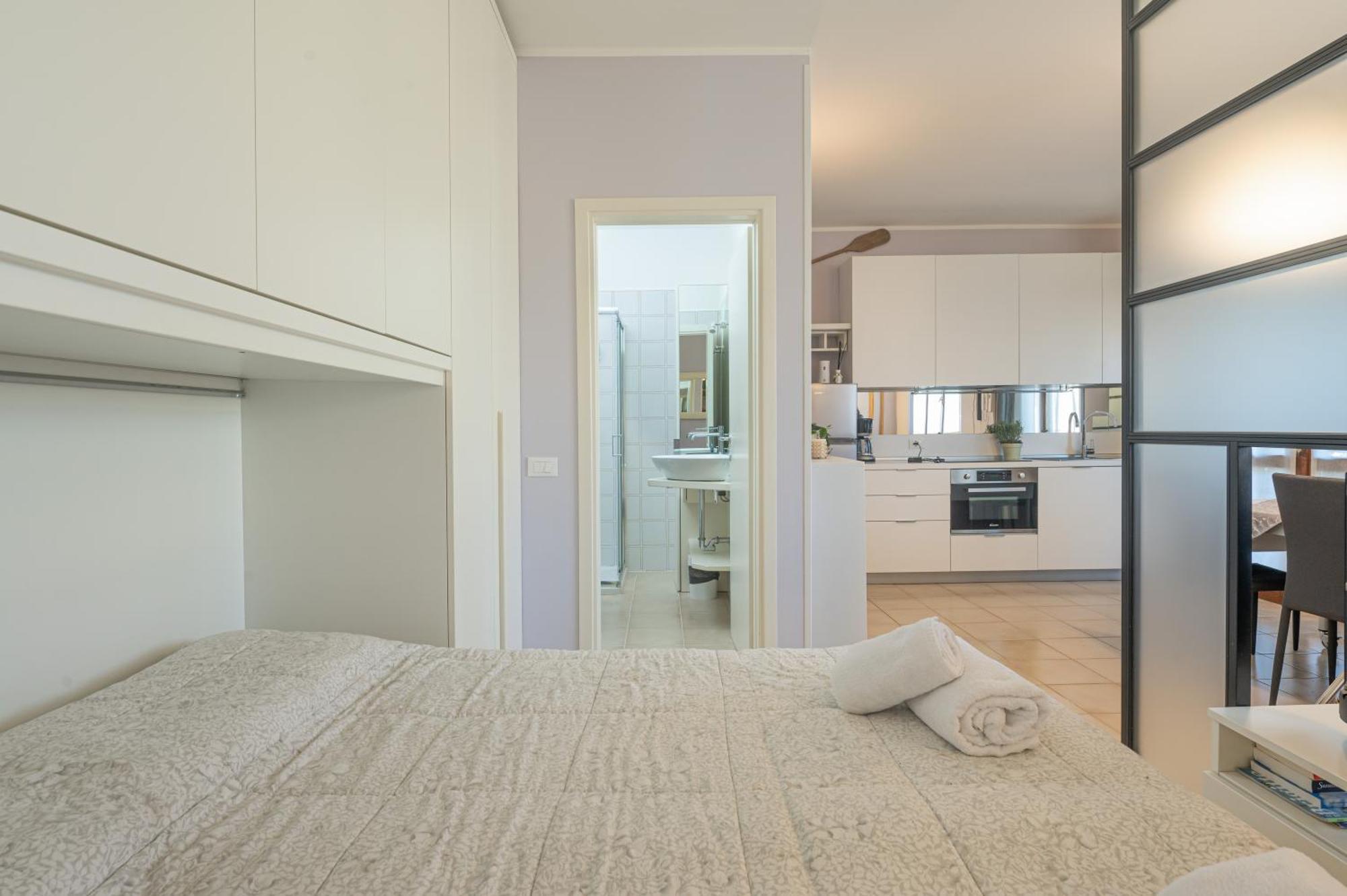 Casa Lugana 9 - Monolocale Con Piscina Fronte Lago 시르미오네 외부 사진